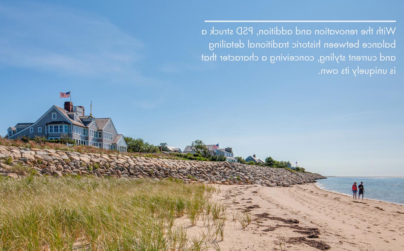由Polhemus Savery DaSilva建筑事务所设计的科德角海滨住宅的海滩侧景 